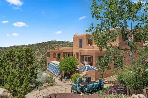 39 Overlook Road, Santa Fe, NM 87505