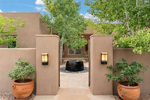 1248 Camino De Cruz Blanca, Santa Fe, NM 87505