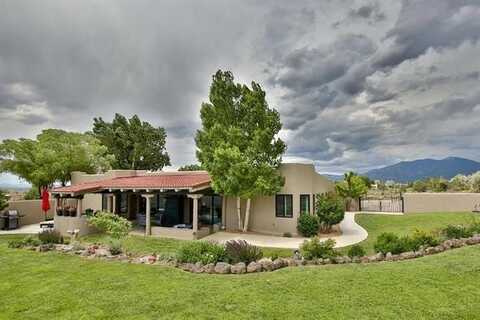 1144 Juniper Road, Taos, NM 87571