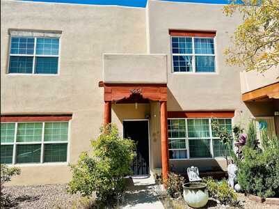 4654 Camino Cuervo, Santa Fe, NM 87507