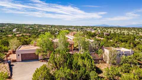 68 Estates Drive, Santa Fe, NM 87506