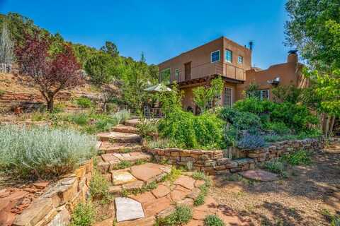 1692 Upper Canyon Road, Santa Fe, NM 87501