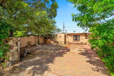 804 Columbia Street, Santa Fe, NM 87505