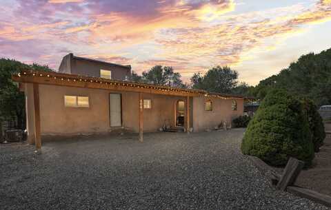 406 B Los Pinos, Santa Fe, NM 87507