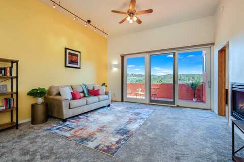 608 Avenida Villa Hermosa, Santa Fe, NM 87506