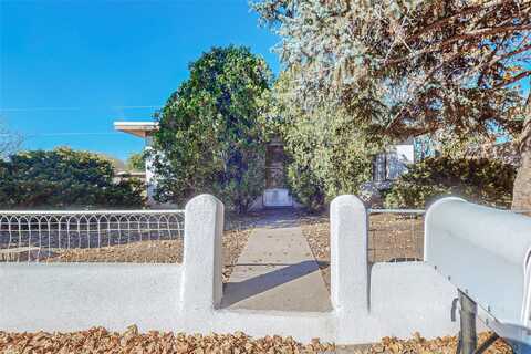 326 Fiesta Street, Santa Fe, NM 87501