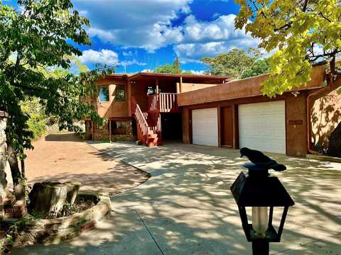 508 Camino Sin Nombre, Santa Fe, NM 87505