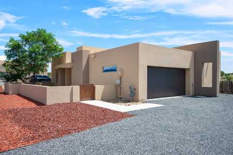 28 Willow Back Road, Santa Fe, NM 87508