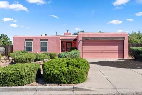 2777 La Silla Dorada, Santa Fe, NM 87505