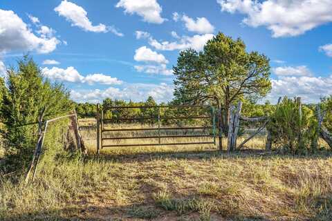 215 Ojo De La Vaca Trail, Santa Fe, NM 87508