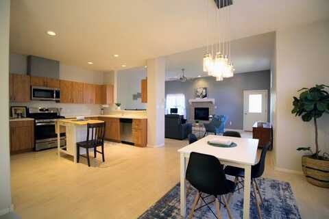 3514 Arizona, Los Alamos, NM 87544