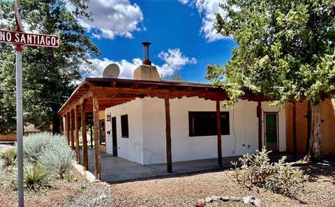 124 Camino Santiago, Santa Fe, NM 87501