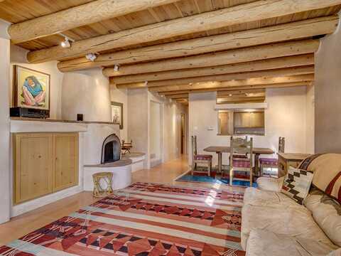 509 Rio Grande, Santa Fe, NM 87501