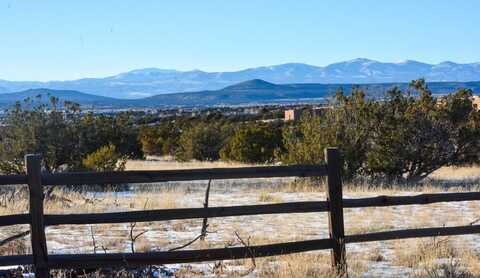 46 W Camino del Cielo, Santa Fe, NM 87506