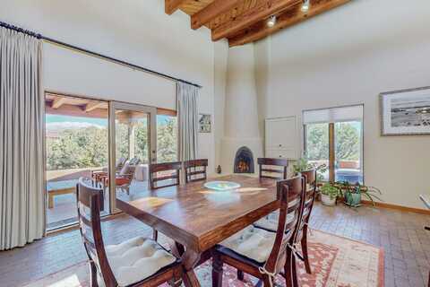 1114 Paseo Barranca, Santa Fe, NM 87501