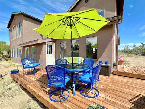 42 Rainbows end, Cerrillos, NM 87010