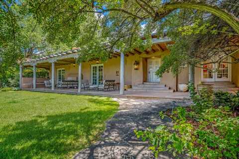 5200 Old Santa Fe Trail, Santa Fe, NM 87505