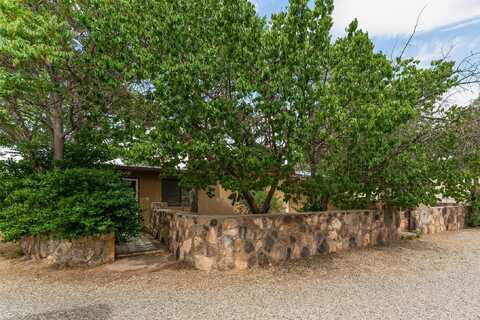 722 School Street, Espanola, NM 87532