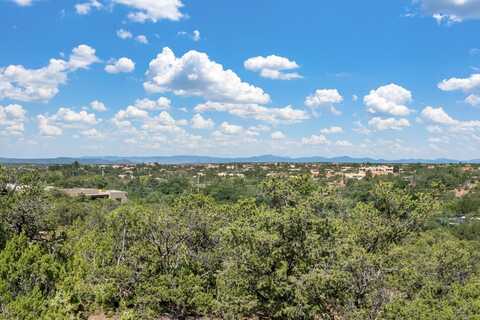 555 Calle Mirasol, Santa Fe, NM 87501