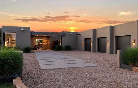 6 Via Oso, Santa Fe, NM 87506