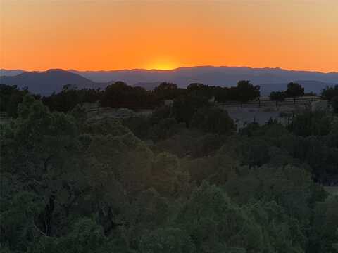 26 E Camino Del Cielo, Santa Fe, NM 87506