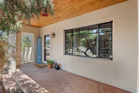 1405 Santa Clara Drive, Espanola, NM 87532