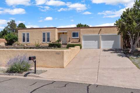 2811 Calle Calmo, Santa Fe, NM 87505