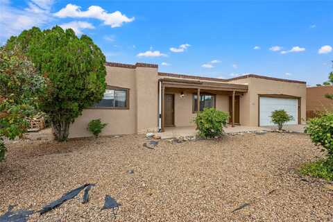 6421 Vooscane Avenue, Cochiti Lake, NM 87083