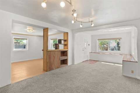 111 Huddleson, Santa Fe, NM 87501