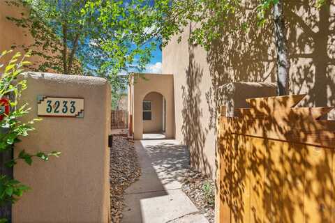 3233 El Trebol Court, Santa Fe, NM 87507