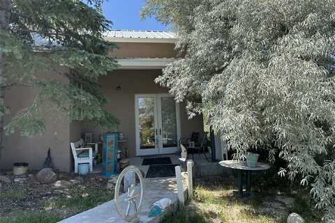 137 County Road 75, Truchas, NM 87578