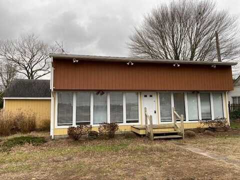 33120 CHINCOTEAGUE RD, WALLOPS ISLAND, VA 23337