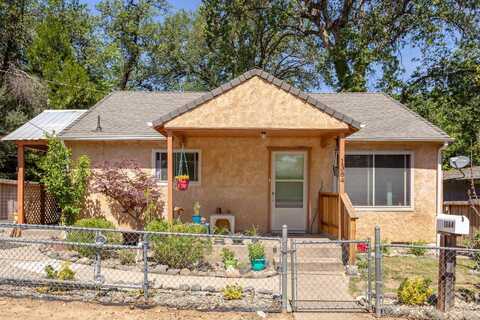 1384 Diamond Street, Anderson, CA 96007