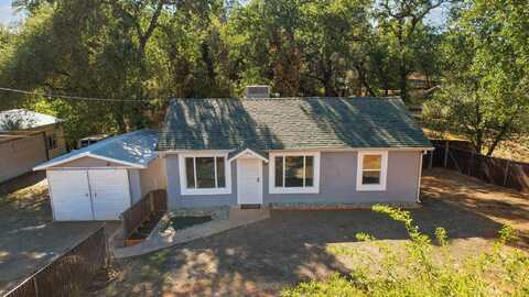 1112 Mussel Shoals Avenue, Shasta Lake, CA 96019