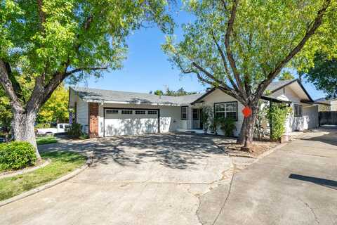 1855 Wisconsin Avenue, Redding, CA 96001