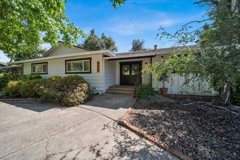 945 Hallmark Drive, Redding, CA 96001