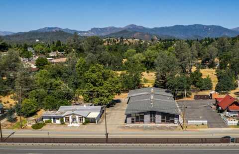 3266 Cascade Blvd, Shasta Lake, CA 96019