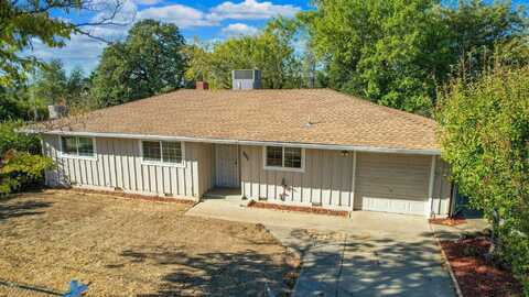 692 Ridge Road, Redding, CA 96003