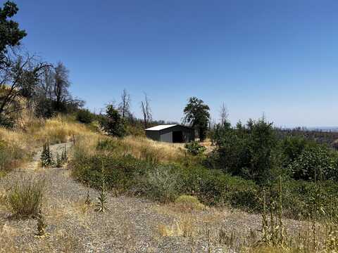 9952 Rainbow Lake Rd, Igo, CA 96047