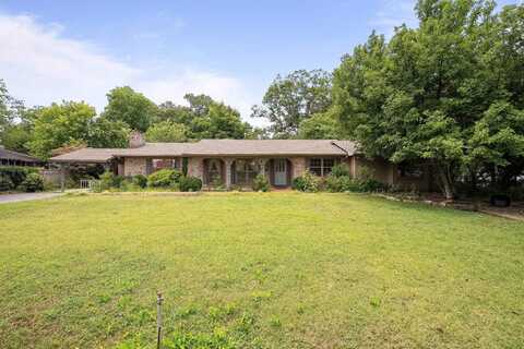 811 SE 2nd St, Cullman, AL 35055