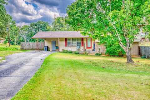 210 Suncrest Dr, Florence, AL 35633