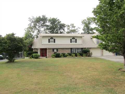 1215 Sheffield Cir, Russellville, AL 35654