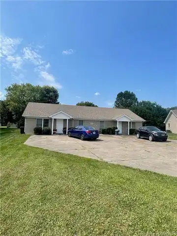 105 Brewer Drive, Borden, IN 47106