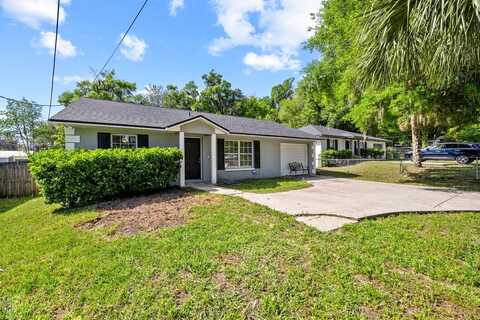 2005 Saint Johns Ave, Palatka, FL 32177