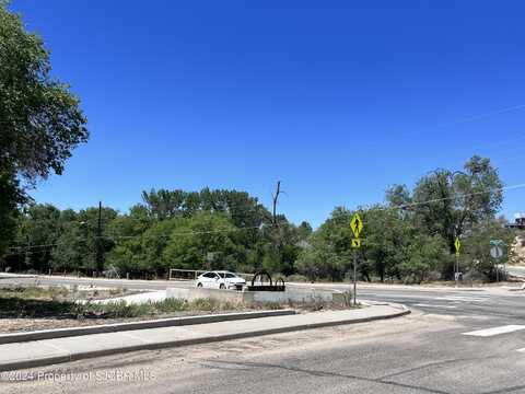 X GLADE Road, Farmington, NM 87401