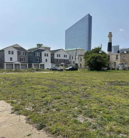 4 S New Hampshire Ave, Atlantic City, NJ 08401