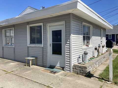 101 E Cresse Ave Ave, Wildwood, NJ 08260