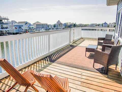 6104 Monmouth Ave, Ventnor City, NJ 08406