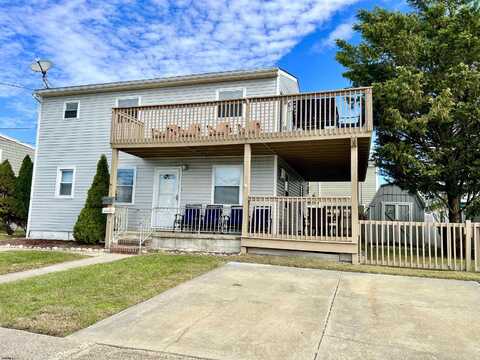 211 2nd St S 1st Floor, Brigantine, NJ 08203