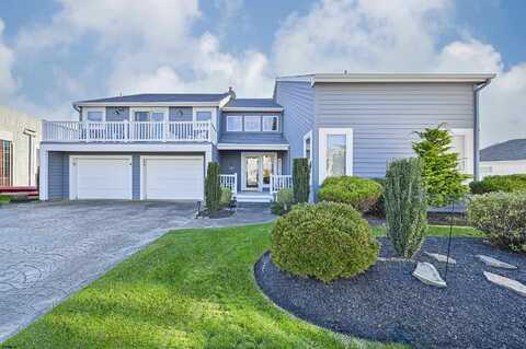 4 Ockenlander Ct, Brigantine, NJ 08203